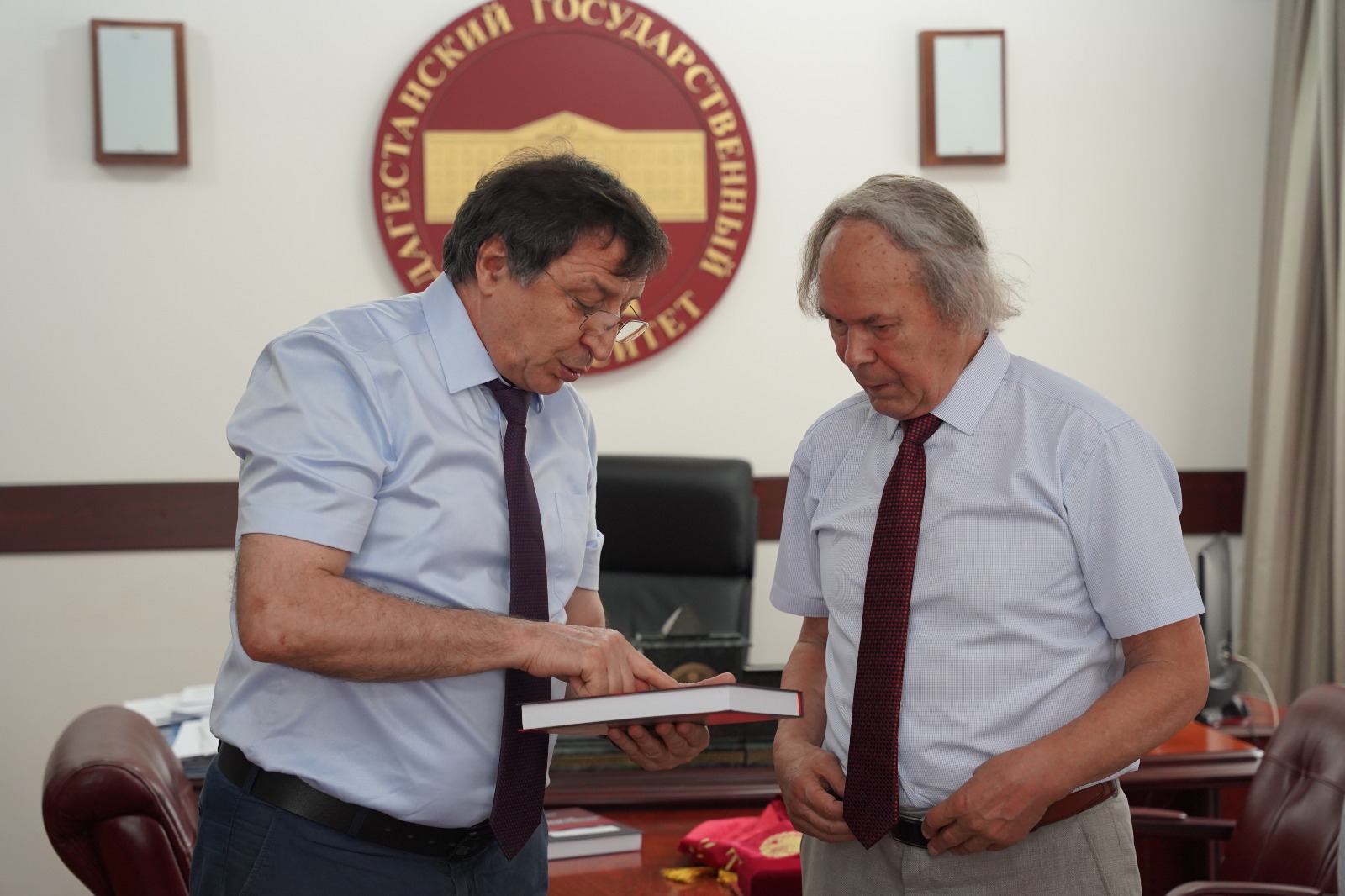 Муртазали Рабаданов встретился с делегацией из Республики Татарстан